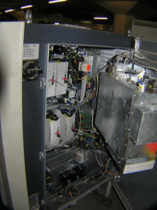 Prumyslových robotu-4